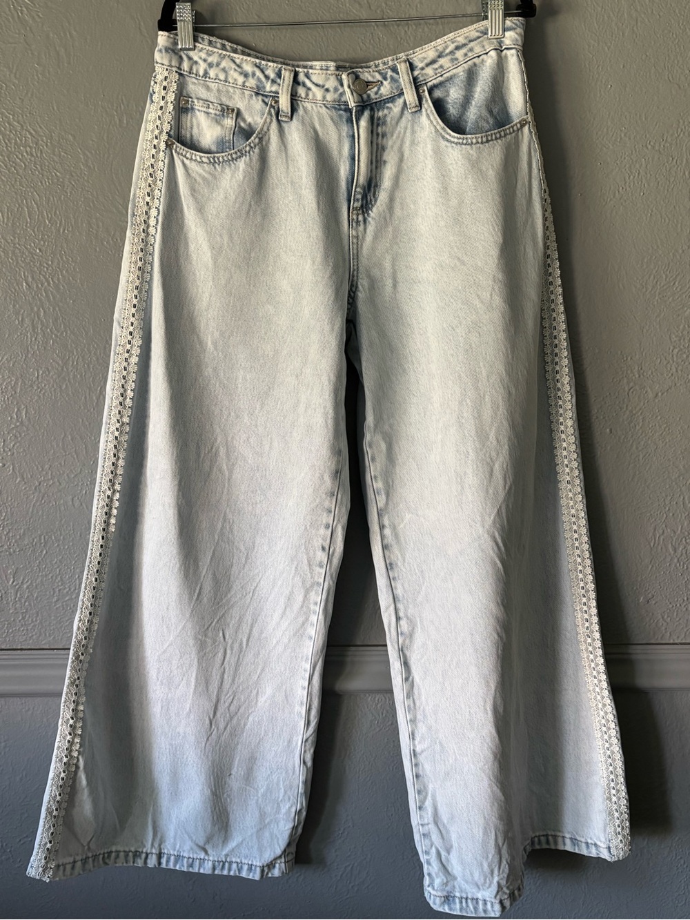 Wild Fable Lace Trim Wide Leg Jeans Light Wash High Rise Size 12